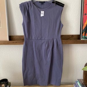 Effortless NWT Banana Republic Sleeveless Pleated Sheath Dress Dusty Gray SZ 4